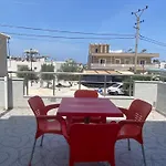 Corner Hotel شقة *
