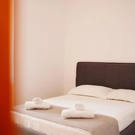 Apartment Corner *