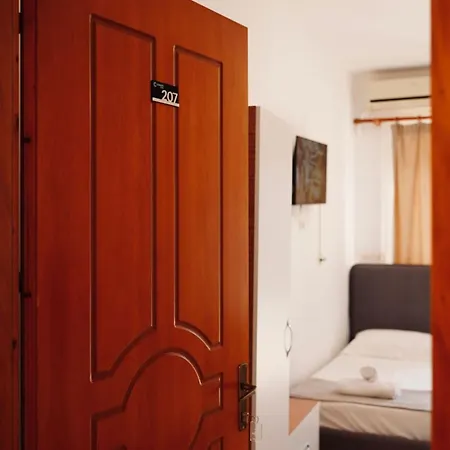Corner Apartment Ksamil