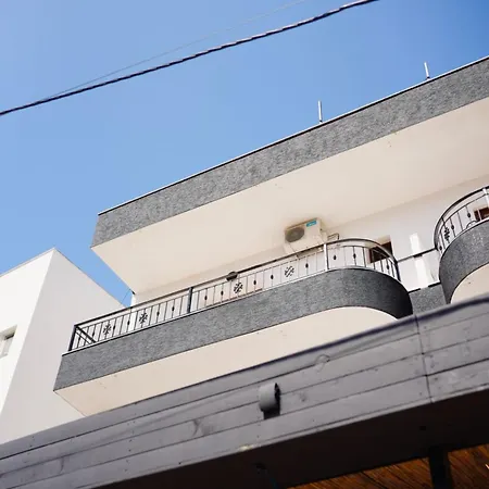 Corner Apartment Ksamil